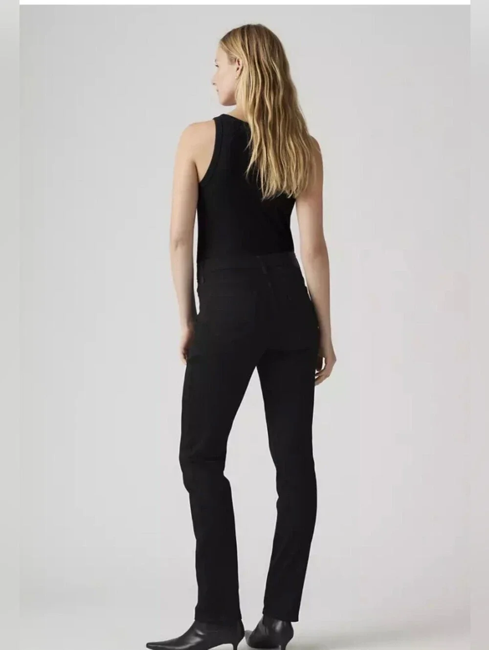 Levi's Women's 312 Shaping Mid Rise Slim Jeans Black Minimalist Classic 23x30 - Picture 6 of 16